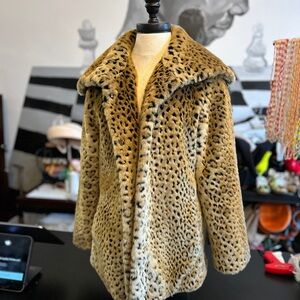 Chic Leopard Print Teddy Jacket
